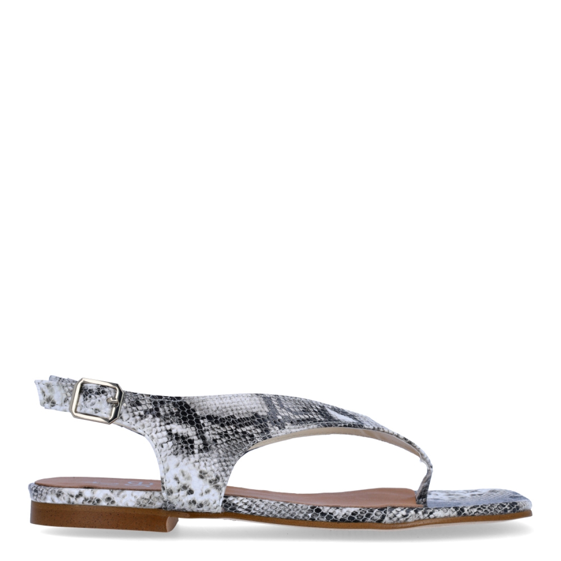 Esclava de la marca Itse, modelo SERP. Exterior elaborada en piel con estampado animal print de serpiente y puntera cuadrada. Interior en piel color camel con logotipo marca. Cierre de sandalias Itse con hebilla en tobillo. Sandalias con suela plana y de goma. Estas sandalias Itse SERP son un complemento con estilo y comodidad, ideal para usarlo en tu día a día esta temporada!