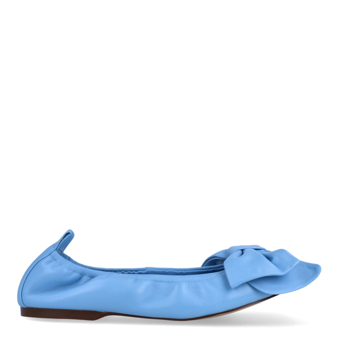 Bailarinas de la marca Ines Palliser, modelo PEGGY. Exterior en piel color azul con detalle de lazo en la pala. Interior en piel color azul con plantilla acolchada y extraíble para máxima comodidad. Bailarinas con suela de goma. Estas bailarinas Ines Palliser, modelo PEGGY son ideales para tu día a día!
