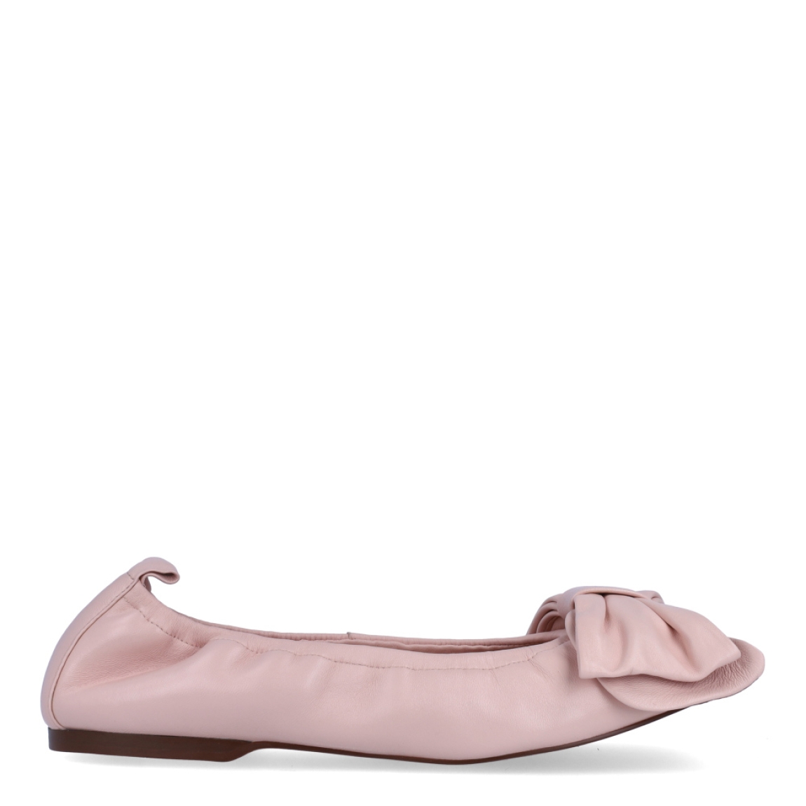 Bailarinas de la marca Ines Palliser, modelo PEGGY. Exterior en piel color nude con detalle de lazo en la pala. Interior en piel color nude con plantilla acolchada y extraíble para mñaxima comodidad. Bailarinas con suela de goma. Estas bailarinas Ines Palliser, modelo PEGGY son ideales para tu día a día!