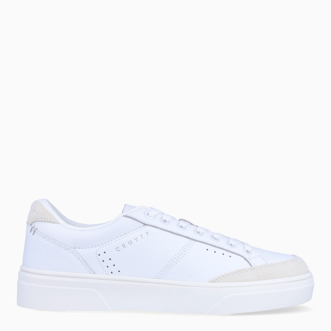 Deportiva de la marca Cruyff, modelo TENNIS ULTRA 2 Exterior de la deportiva en piel color blanco con detale en ante. Interior de la deportiva en textil de color blanco Cierre de la deportiva con cordones. Suela de goma plana. Plantilla muy cómoda, acolchada para garantizar el máximo confort. La deportiva Cruyff TENNIS ULTRA 2 es una nueva y exclusiva technología de Cruyff que mejora el rendimiento gracias a una mayor amortiguación.