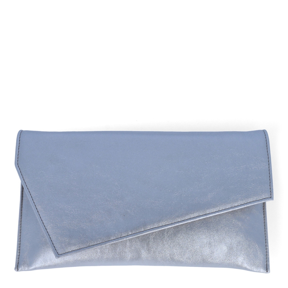 Bolso para eventos de la marca Munné, modelo VEGA. Bolso tipo cartera en piel vegana color plata. Cierre del bolso con doble botón inmantado y asa de cadena. Medidas del bolso: alto 14cm y ancho 25cm, perfectas para llevar de mano y colgado cuando lo necesites. Este bolso de fiesta Munné VEGA es un clásico reinventado que te acompañará en tus eventos más especiales a juego con tus zapatos.