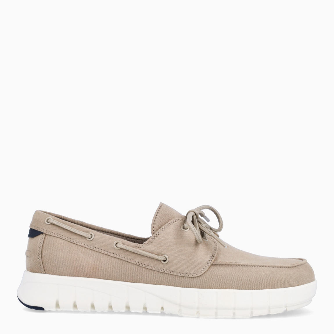 Mocasines de la marca Geox, modelo U FLEXTRIDE. Mocasines elabordos en textil color taupe con cordones como cierre en la pala. Interior con plantilla acolchada para máxima comodidad. Mocasines Geox U FLEXTRIDE, con suela dentada. Mocasines Geox, ideales para tu día a día esta temporada!