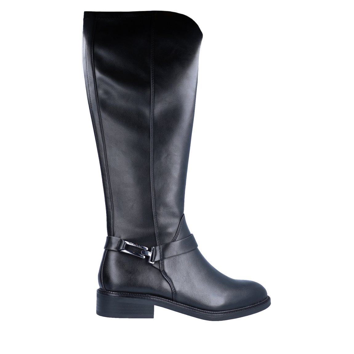 Botas de la marca Tamaris, modelo STACY. Exterior en piel color negro con detalle de logo en metal. Botas con punta redonda. Cierre de las botas con cremallera y una cuña de 3cm de altura. Estas botas Tamaris STACY son unas clásicas, ideales para llevarlas en todos tus looks de esta temporada.