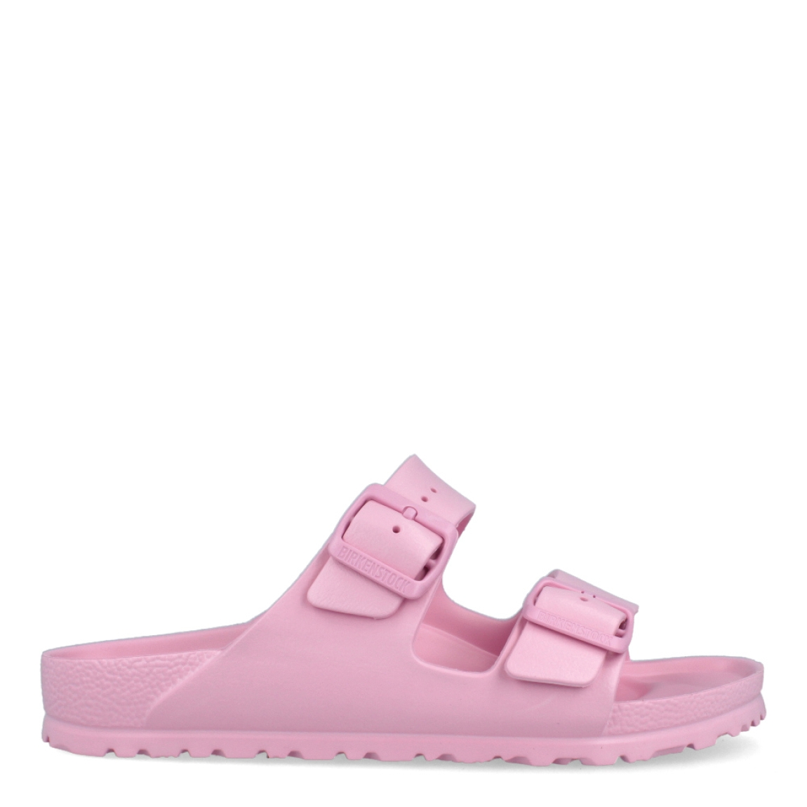 Sandalias de la marca Birkenstock, modelo ARIZONA EVA. Sandalias elaboradas en neopreno color rosado de alta calidad. Cierre de las sandalias con doble hebilla en pala y empeine. Suela plana de goma. Estas sandalias Birkenstockl ARIZONA EVA son ligeras, resistentes al agua y te ofrece la mejor comodidad que necesitas para esta temporada.