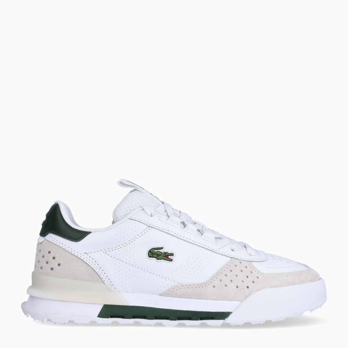 Deportivas de la marca Lacoste, modelo Slam Break. Deportivas con estilo tenístico tradicional e innovación moderna. La Slam Break es una zapatilla repleta de toques exclusivos de Lacoste. Combina una elegante parte superior de ante y piel color blanco con unas originales perforaciones decorativas y un exclusivo cocodrilo bordado. Un diseño elegante, con refuerzo en el talón de TPU y una suela técnica A.D.S. para ofrecer un resultado cómodo y ligero. Deportivas Lacoste Slam Break, son un complemento ideal para tus looks!