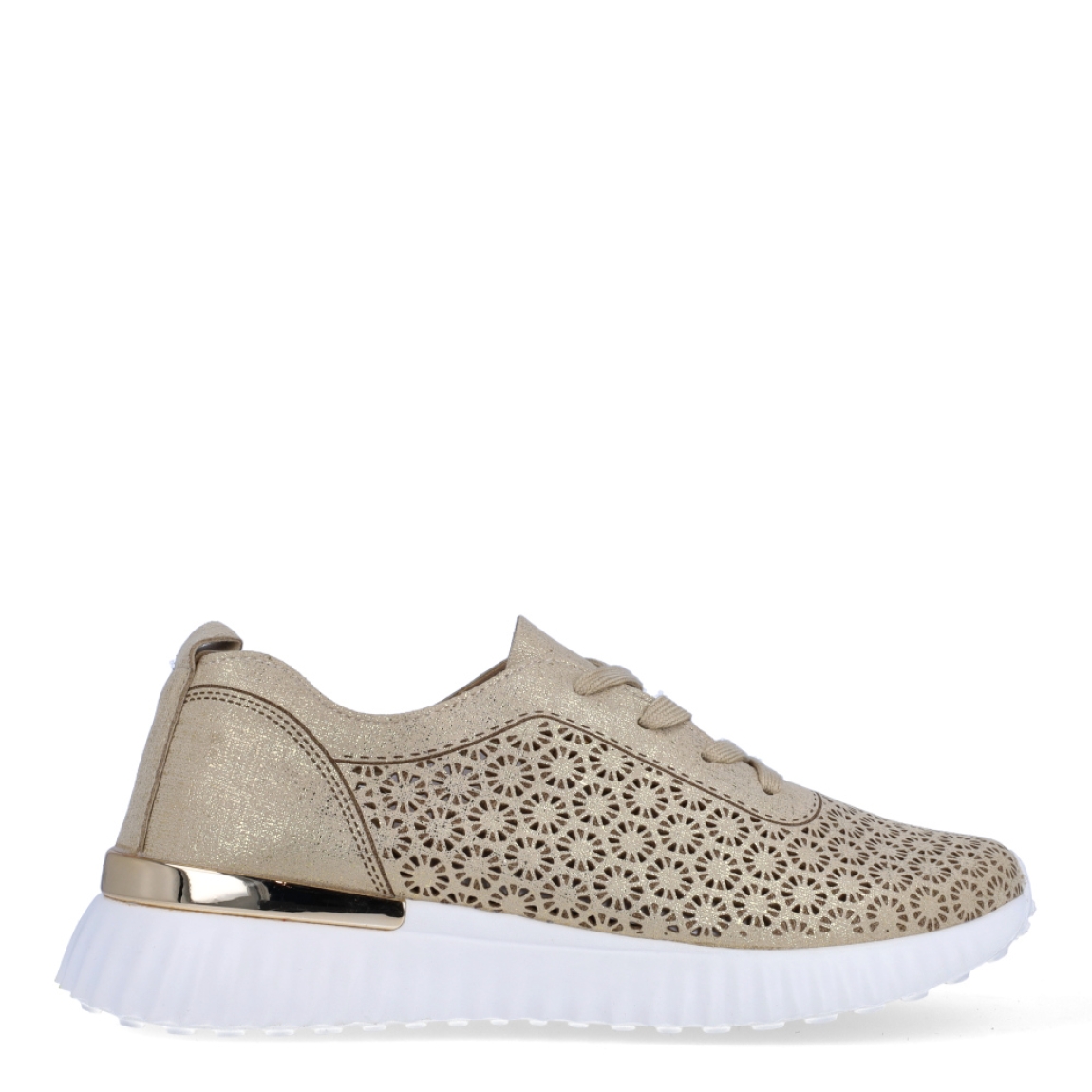 Deportivas transpirables de la marca Walk & Fly, modelo AH-80. Exterior en microfibra color oro con efecto troquelado. Cierre con cordones con plataformade goma dentada y cuña de 2cm de altura. Estas deportivas Walk & Fly AH-80 tienen la comodidad que necesitas en tu día a día!