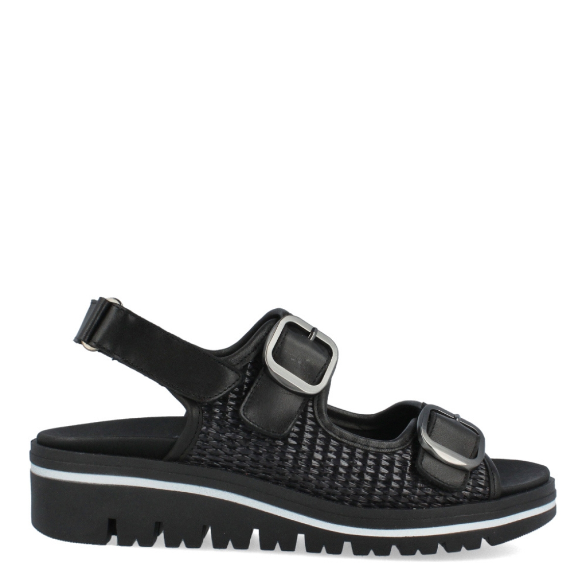 Sandalias de la marca PieSanto, modelo SHAROM. Exterior de las sandalias en rafia trenzada color negro. Interior de las sandalias en piel color negro con plantilla acolchada y extraíble. Cierre de las sandalias PieSanto con doble hebilla en empeine y pala, y velcro en el talón. Sandalias con cuña de 3cm de altura. Estas sandalias PieSanto son el complemento perfecto de temporada, podrás crear diferentes outfits con la máxima comodidad.