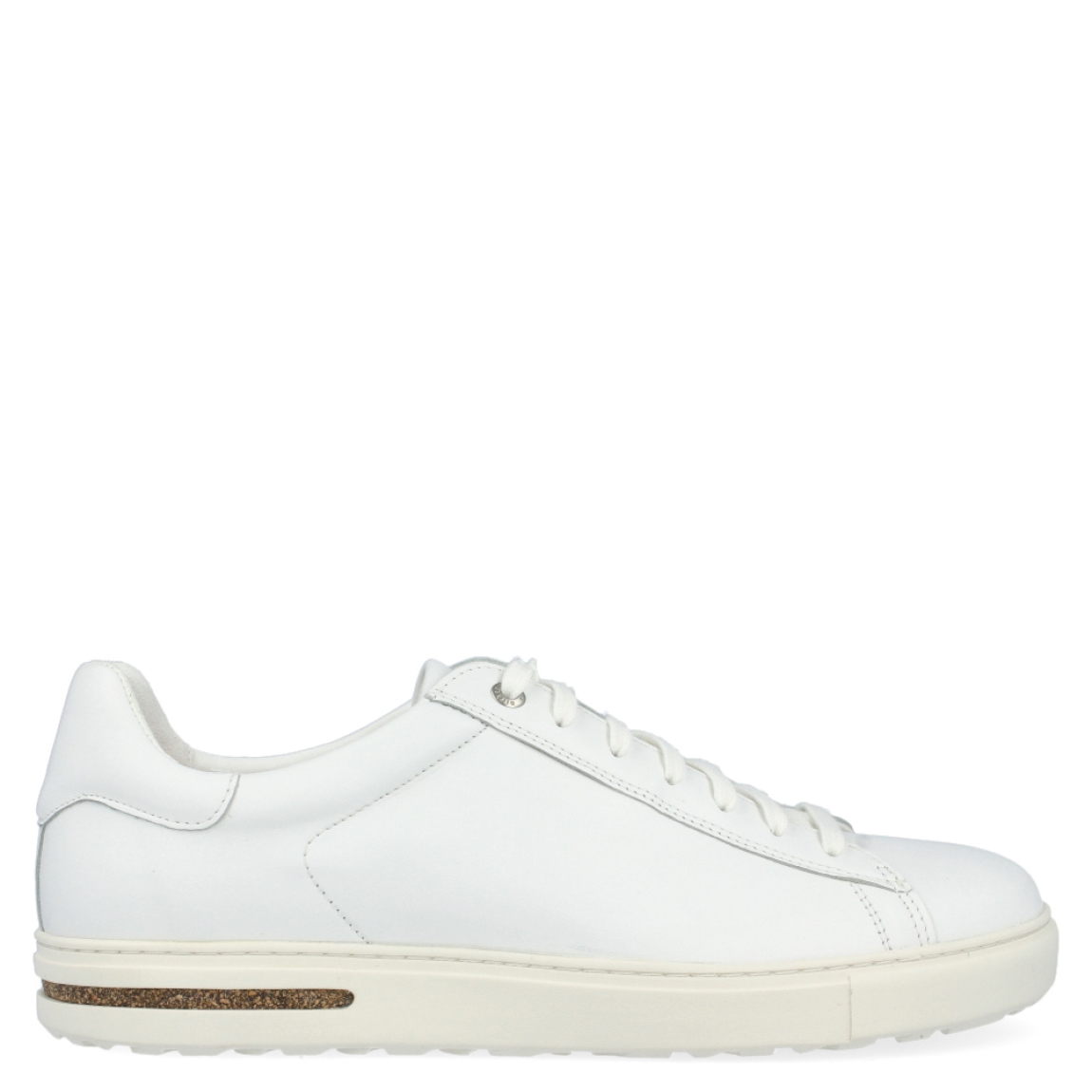 Deportiva de la marca Birkenstock, modelo Bend Low. Exterior de la deportiva de piel de color blanco. Interior de la deportiva de piel de color blanco. Cierre de la deportiva con cordones blancos. Suela de goma de caucho natural. Deportiva con plantilla de corcho y látex de forma anatómica, que se adapta perfectamente al pie. Deportiva con plantilla extraíble. La deportiva Bend Low de Birkenstock es una deportiva sencilla y versátil.