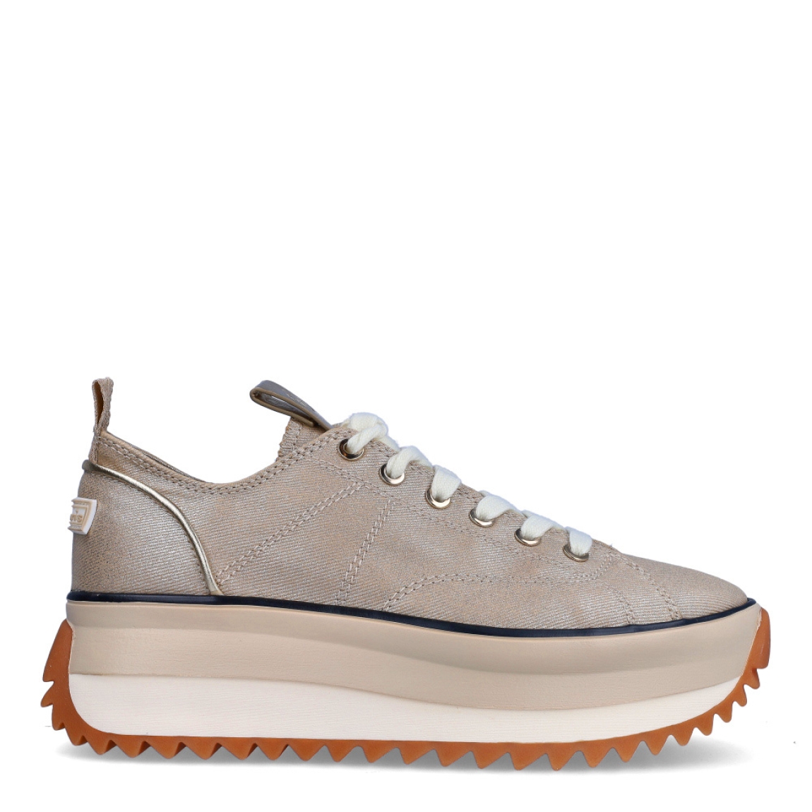 Depotivas de la marca Tamaris, modelo RAFA. Exterior de las deportivas en textil color platino. Interior de las deportivas en textil con diseño animal print. Cierre de las deportivas con cordones en color blanco. Suelas de las deportivas Tamaris hechas de goma y dentadas. Deportivas con plataforma de 4,5cm de altura. Estas deportivas Tamaris Rafa, además de se cómodas, tienen un estilo único que te ayudarán a destacar en tu día a día.