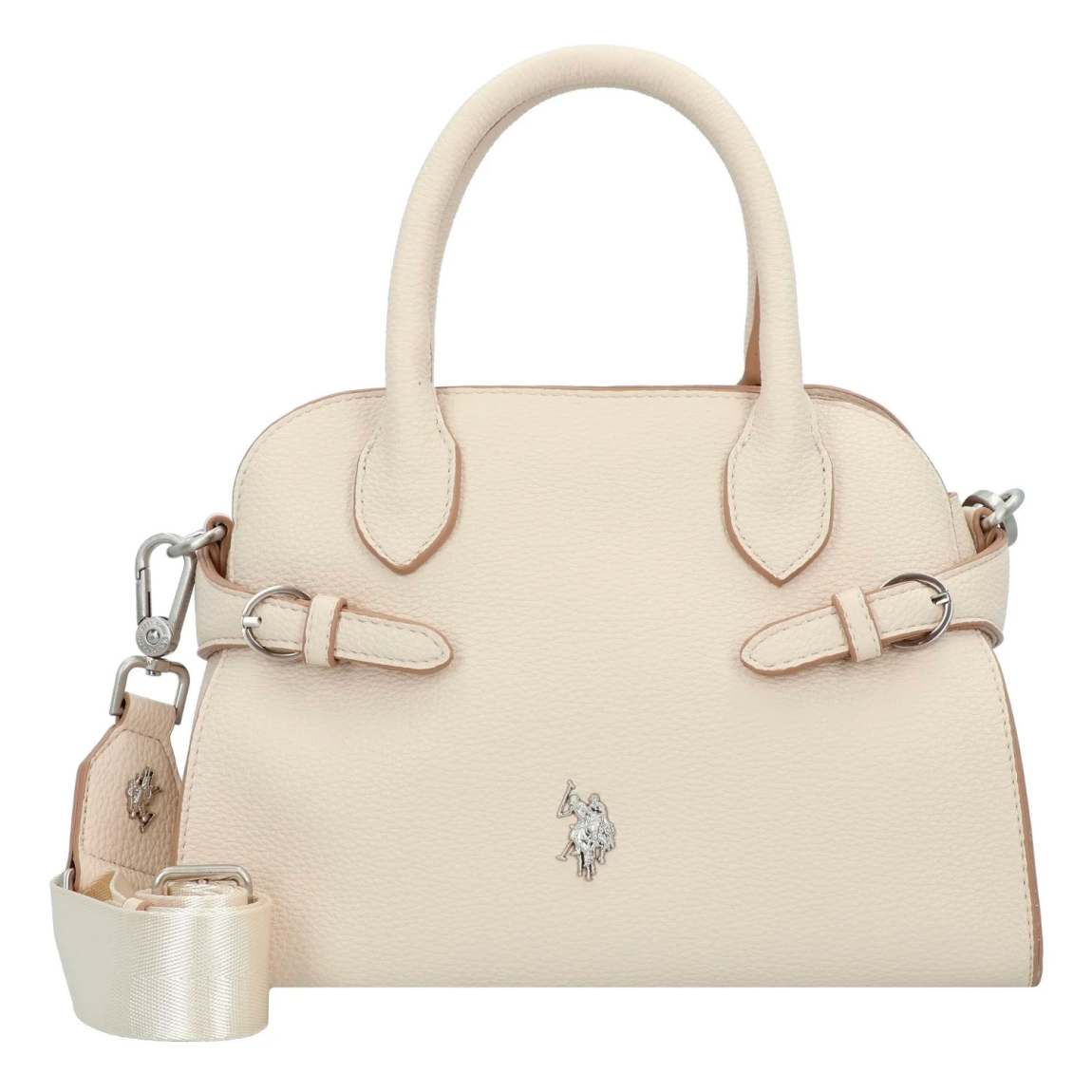 Bolso de la marca US POLO, modelo MELTING. Elaborado en piel color beig con logotipo en parte frontal. Cierre con cremallera. Bolso US POLO con asa fija y una bandolera para mayor comodidad. Medidas: alto 19cm y ancho 26cm. Este bolso US POLO MELTING es un clásico, ideal para llevarlo a todos lados!