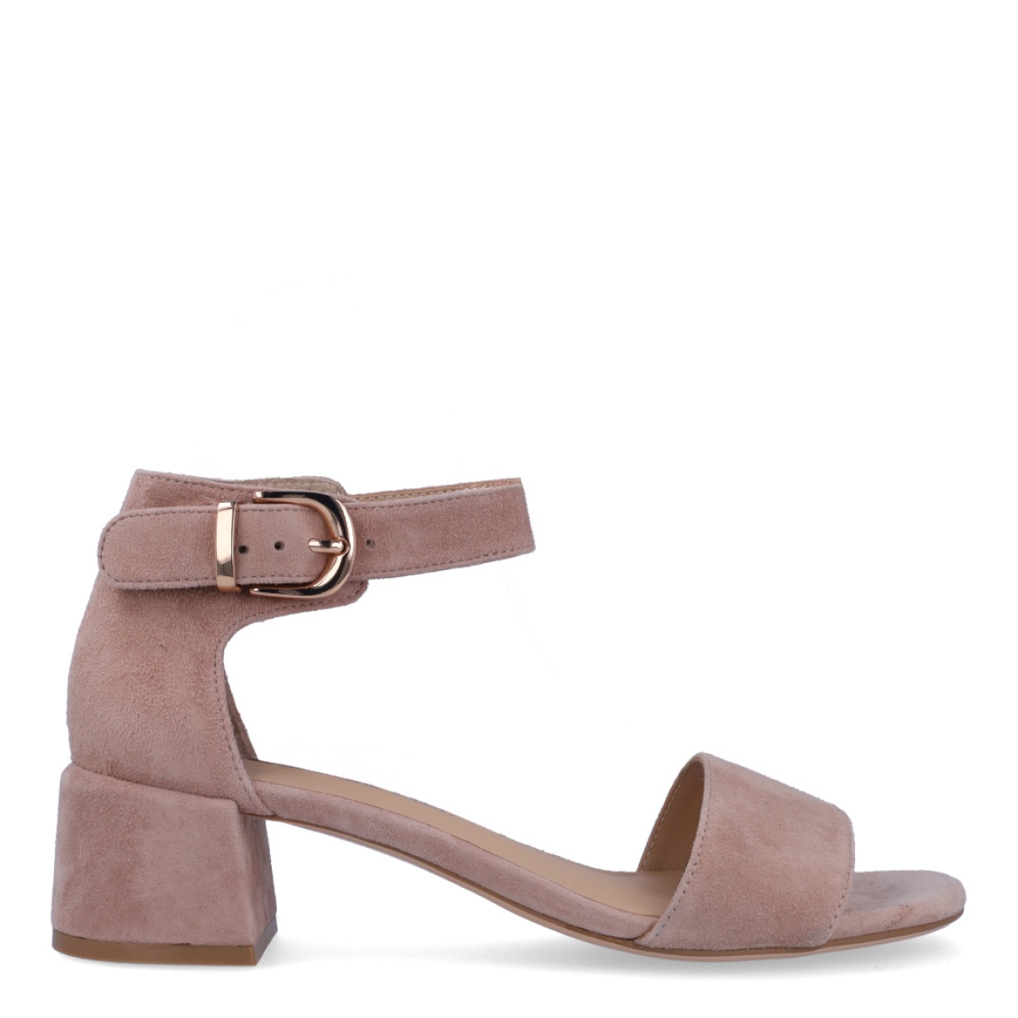 Sandalias de la marca Regarde Le Ciel, modelo YEREMI. Exterior de las sandalias en ante color nude. Interior de las sandaias en piel color nudel. Cierre de las sandalias Regarde Le Ciel con hebilla y tacones de 4cm de altura. Estas sandalias Regarde Le Ciel YEREMI son un complemento perfecto para tus looks de temporada.