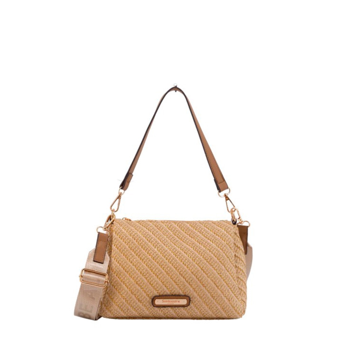 Bolso pequeño de la marca Simosastre, modelo DENISSE. Bolso fabricado en tejido de rafia colro oro, con cierre cremallera y bolsillos interiores, asa estilo hobo en poli piel al tono con mosquetones y bandolera regulable de naylon al tono con mosquetones, logo metalizado. Medidas: alto 17cm y ancho 25cm. Este bolso Simosastre DENISSE es ideal para lucirlo esta temporada!