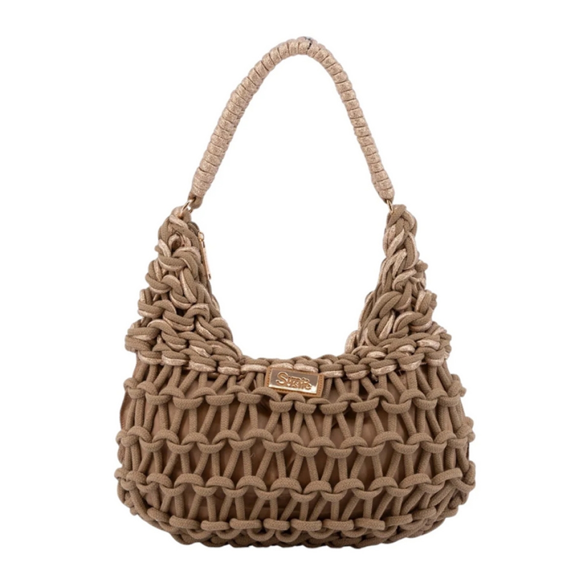 Bolso hobo de la marca Simosastre, modelo CECILE. Bolso fabricado en tejido de tela con forma de cuerdas color camel, con cierre cremallera y bolsillos interiores, asa estilo hobo en poli piel al tono con mosquetones y bandolera regulable de naylon al tono con mosquetones, logo metalizado. Medidas: alto 17cm y ancho 32cm. Este bolso Simosastre CECILE es ideal para lucirlo esta temporada!