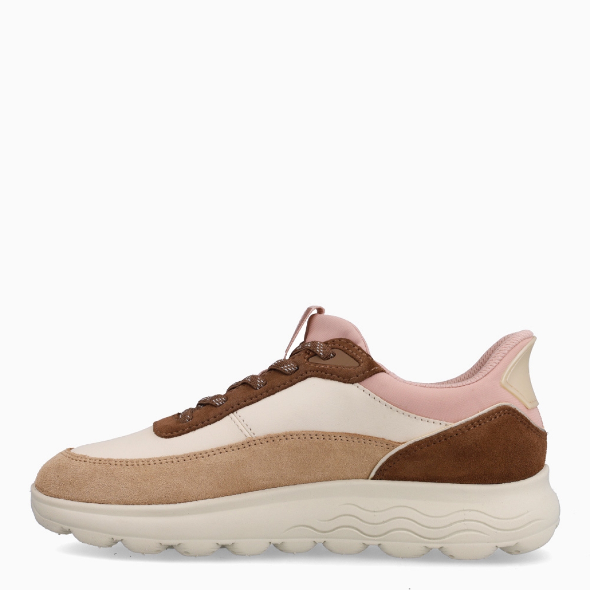 Deportivas de la marca Geox, modelo ELAR. Exterior en ante multicolor. Interior en textil color rosa con plantilla acolchada y extraíble para máxima comodidad. Suela dentada de goma con cuña de 3cm de alto. Estas deportivas Geox ELAR son ideales para ti!