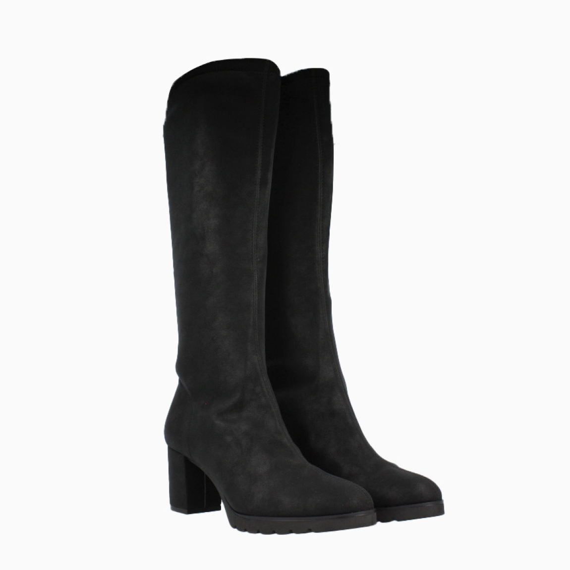 Bota alta de la marca Itse, modelo Lena. Exterior de la bota de ante de color negro. Interior de la bota alta de forro polar de color gris. Bota alta sin cordones ni cremallera. Bota con tacón de 6,5 cm. Bota alta con plantilla acolchada. Bota alta con altura de caña de 40 cm. La bota alta de Itse, modelo Lena, es una bota ideal para la temporada de otoño e invierno, ya que es una bota cómoda, estilosa y muy versátil. ¡Queda bien con todo!