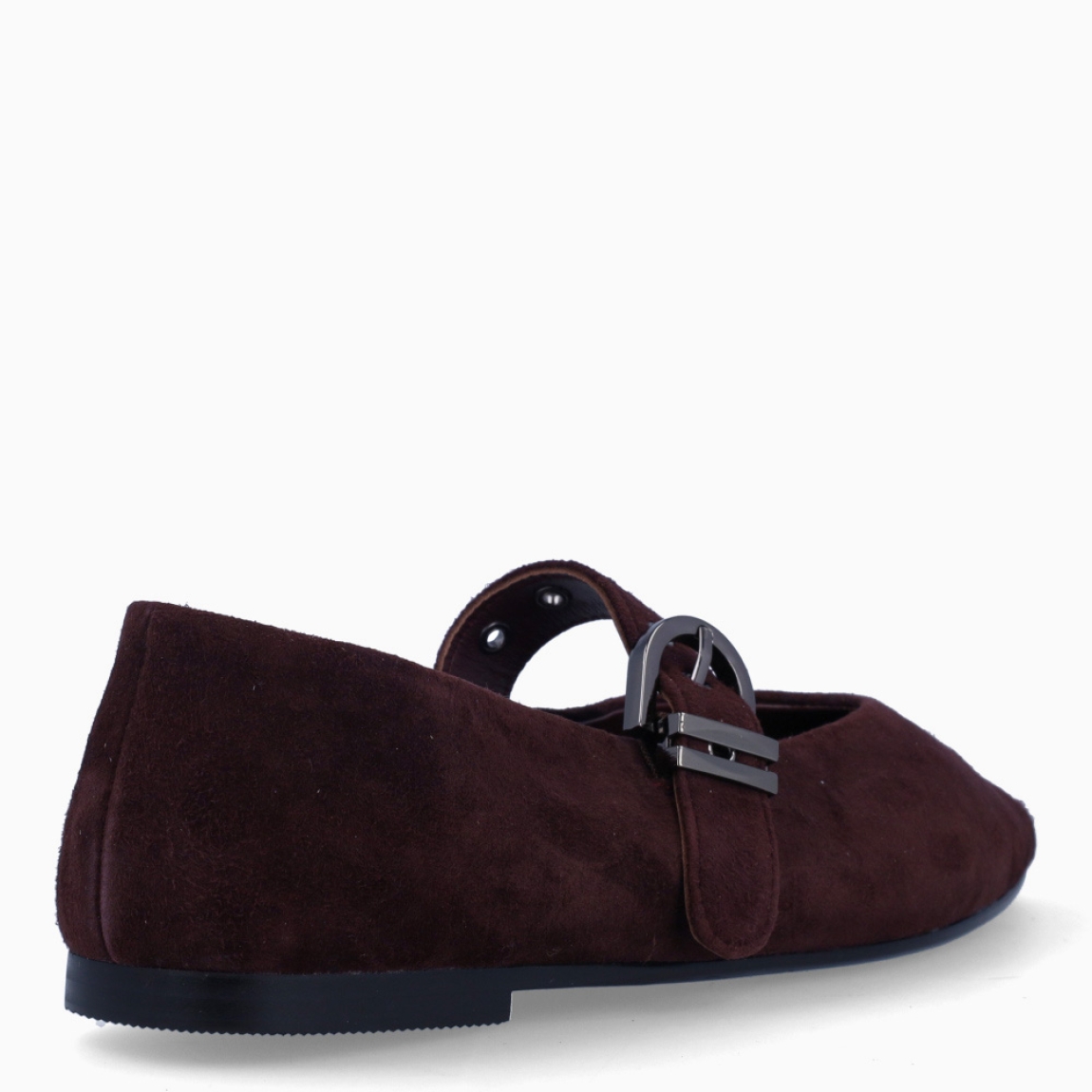 Merceditas de la marca Itse, modelo IZMIR. Exterior en ante color granate oscuro con puntera lápiz. Interior en piel color granate. Cierre con hebilla en pala. Suela plana de goma. Estas merceditas Itse IZMIR son ideales para darle look, comodidad y estilo a tus looks de temporada!