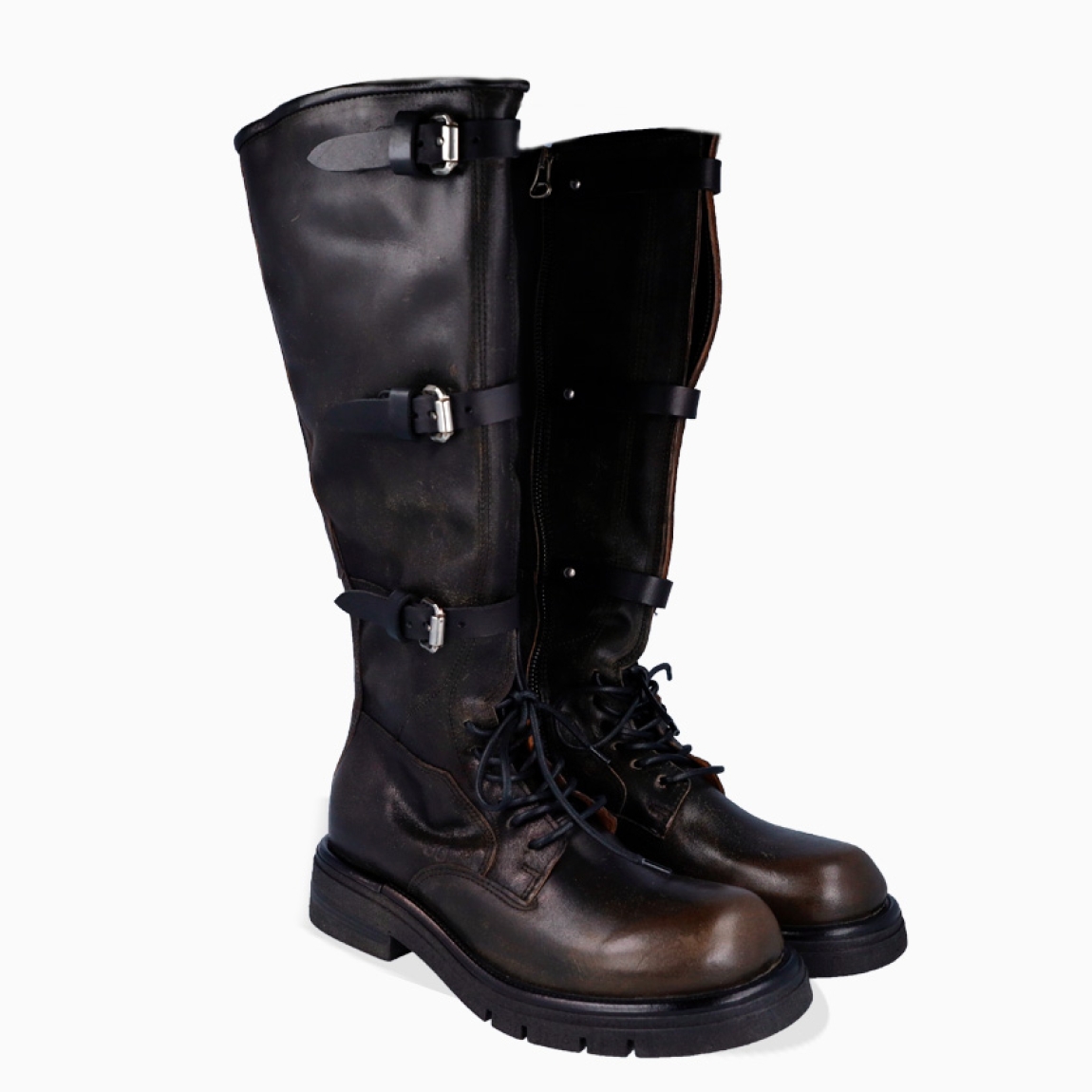 Botas de la marca A.S.98, modelo B8. Exterior en piel color negro con detalle de 3 hebillas y cordones en pala hasta arriba. Cierre con cremallera. Botas largas con cuña de 4cm de altura. Estas botas A.S.98 B8 están hechas para resaltar tus looks, con comodidad y estilo!
