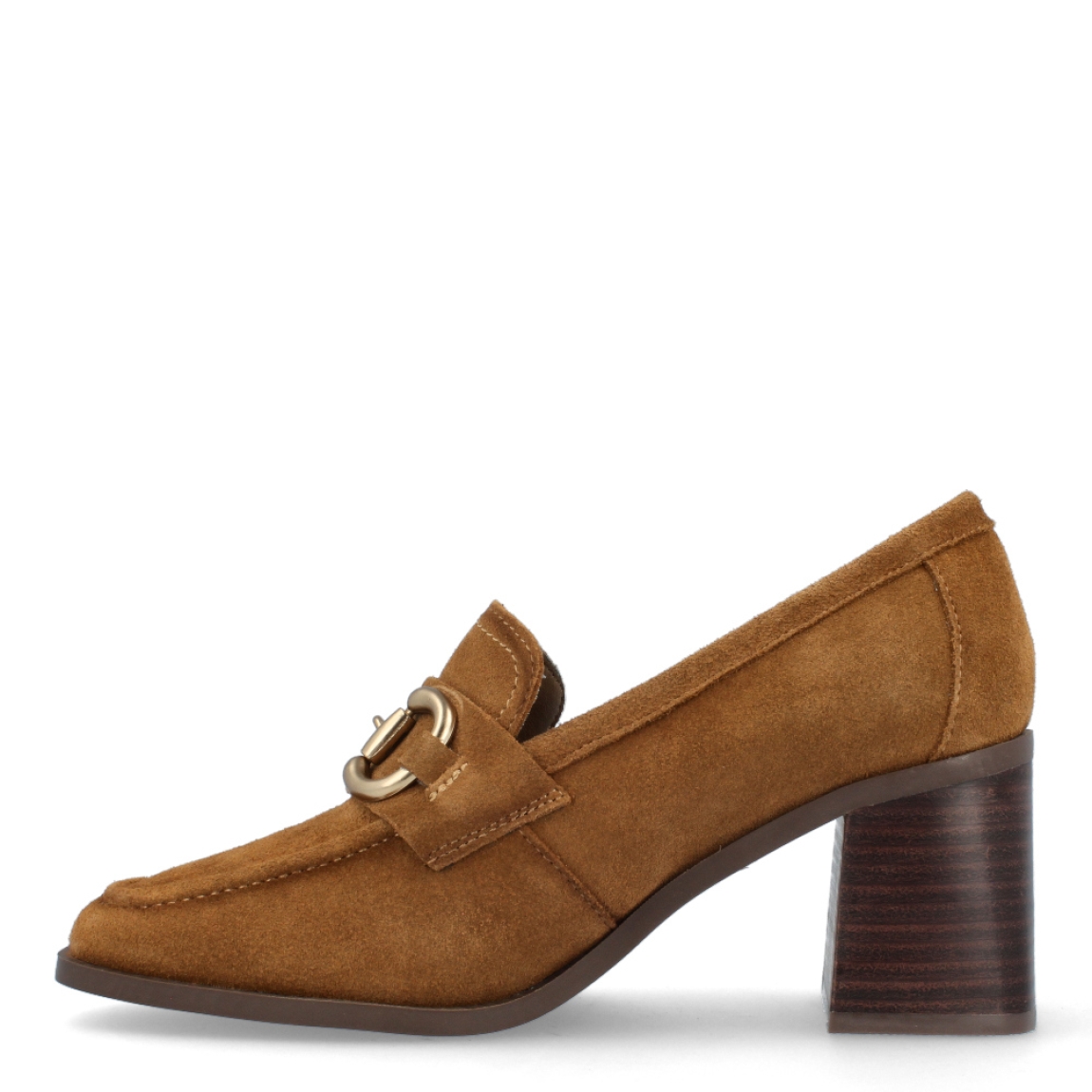 Mocasines de la marca Carmela, modelo 161138. Exterior en ante de color camel, con pieza metálica decorativa en parte frontal. Interior en piel y plantilla acolchada para máxima comodidad. Tacón de 6cm con efecto madera. Los mocasines Carmela son perfectos para tu vuelta al trabajo y los puedes combinar con todos tus outfits con su color camel. Son un MUST-HAVE este otoño-invierno.