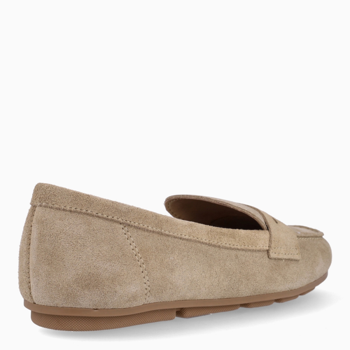 Mocasines de la marca Tamaris, modelo BEATRIZ. Elaborados en ante color crema. Mocasines con una plantilla acolchada y extraíble para máxima comodidad. Mocasines con suela plana de goma. Mocasines Tamaris BEATRIZ, es un complemento básico para esta temporada!