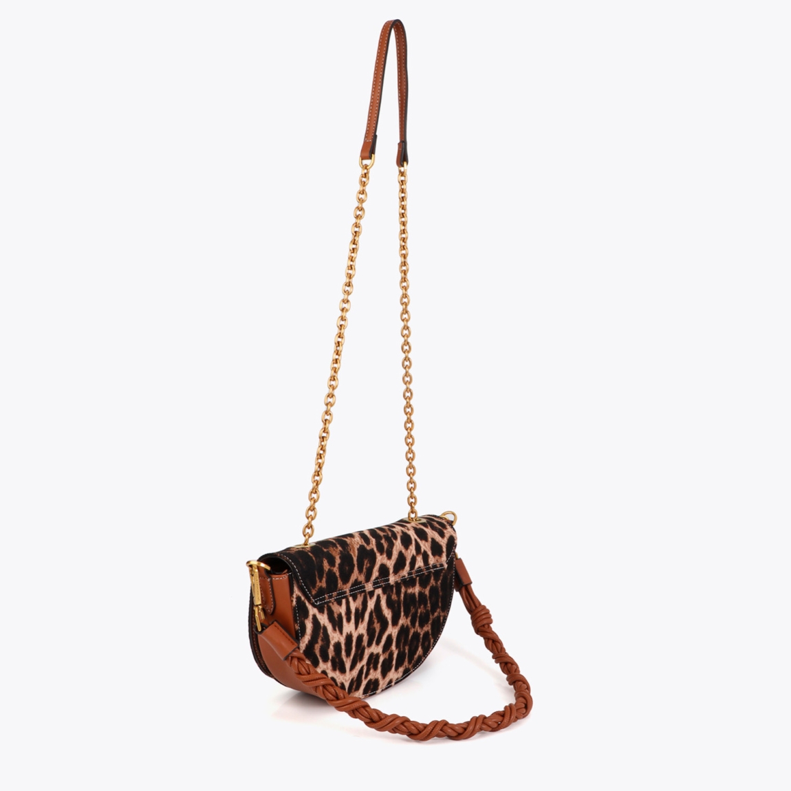 Bolso media luna de la marca Lola Casademunt, modelo DESIRETH. Elaborado en piel con estampado de leopardo. Asa de cadena dorada y correa trenzada en cuero sintético. Cierre magnético y espacioso compartimento interior. Un complemento audaz y estiloso para tu día a día. Bolso Lola Casademunt DESIRETH, ideal para darle estilo a tus looks!ALTO 16cm ANCHO 28cm PROFUNDIDAD 6cm