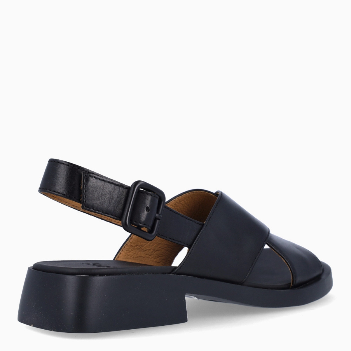 Sandalias de la marca Camper, modelo K20. Exterior en piel color negro y tiras cruzadas en pala. Interior en piel color negro. Cierre con hebilla en tobillo. Sandalias Camper con suela de goma. Estas sandalias Camper K20 son unas clásicas, ideales para diferentes looks!