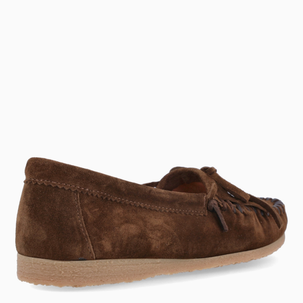 Mocasines de la marca Itse, modelo CLEO. Exterior elaborado en ante color marrón con cordones en pala. Interior en piel color marrón con plantilla extraible para máxima comodidad. Mocasines Itse con suela de goma plana. Este modelo CLEO es una tendencia, complemento ideal para estilizar tus looks!