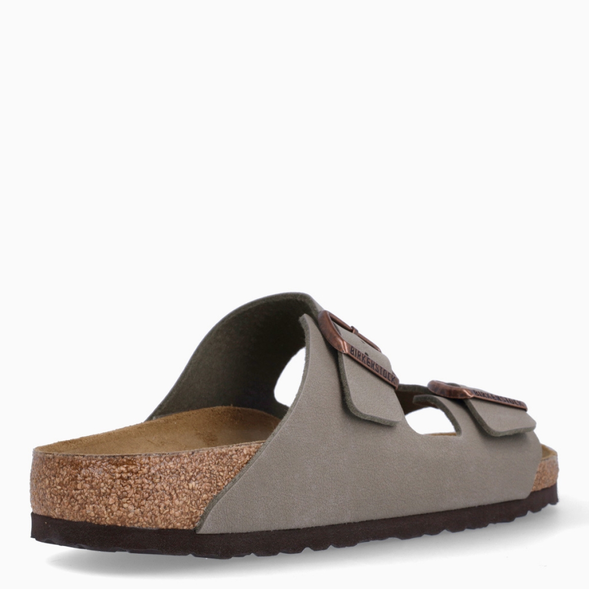 Sandalias de la marca Birkenstock, modelo ARIZONA BIRKO. Exterior de las sandalias en piel color taupe con base de corcho en forma anatómica. Cierre de las sandalias Birkenstock con dos hebillas de espiga metálica con ajuste individual. Estas sandalias Birkenstock ARIZONA está diseñada con material resistente y respetuoso con la piel. El complemento ideal que necesitas para tus looks llenos de comodidad esta temporada.
