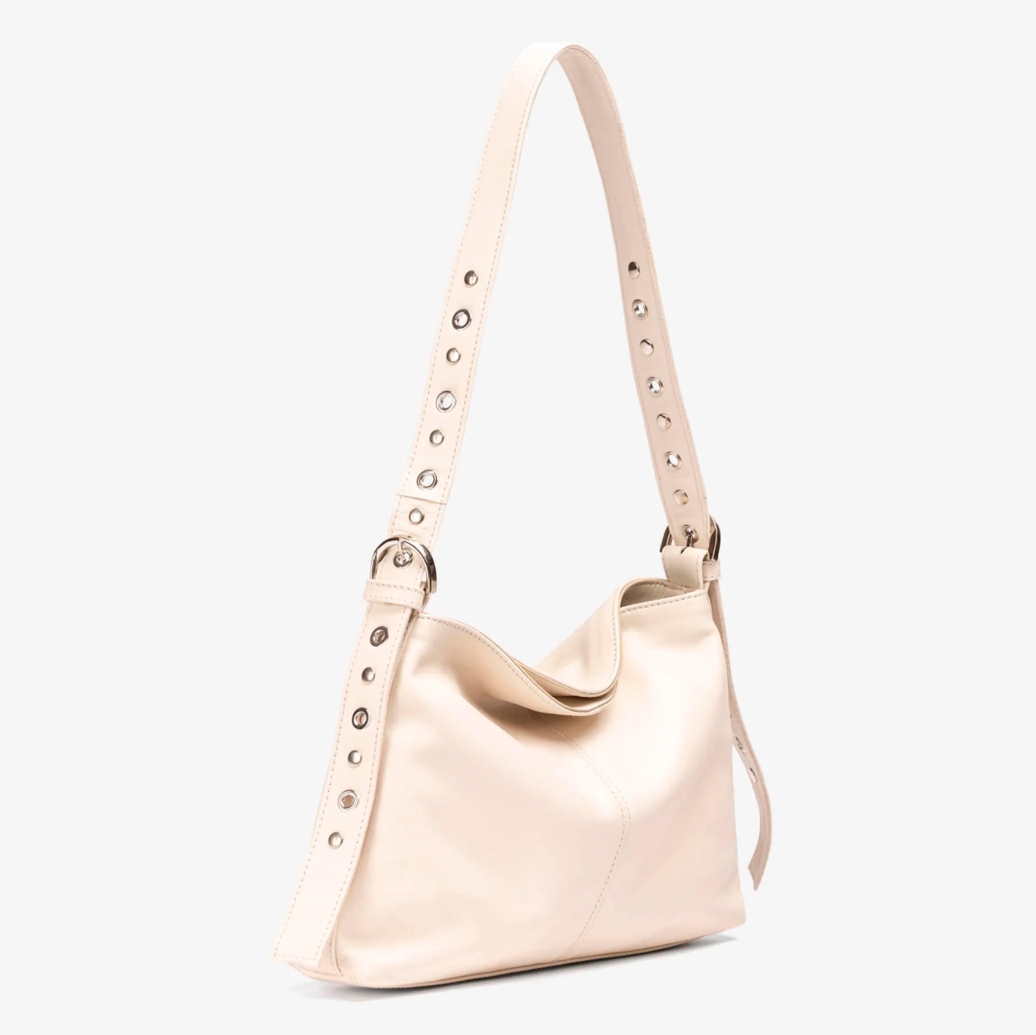 Bolso mediano de la marca UNISA, modelo ZFRAN. Bolso fabricado en piel de color hielo. Asa de hombro en piel al tono con detalles de tachuelas. Asas con detalle de hebillas en los extremos. Bolso UNISA con bolsillo interior con cremallera y cierre mediante imán. Bolso UNISA ZFRAN ideal para llevar en tu día a día! Medidas: alto 24cm y ancho 30cm