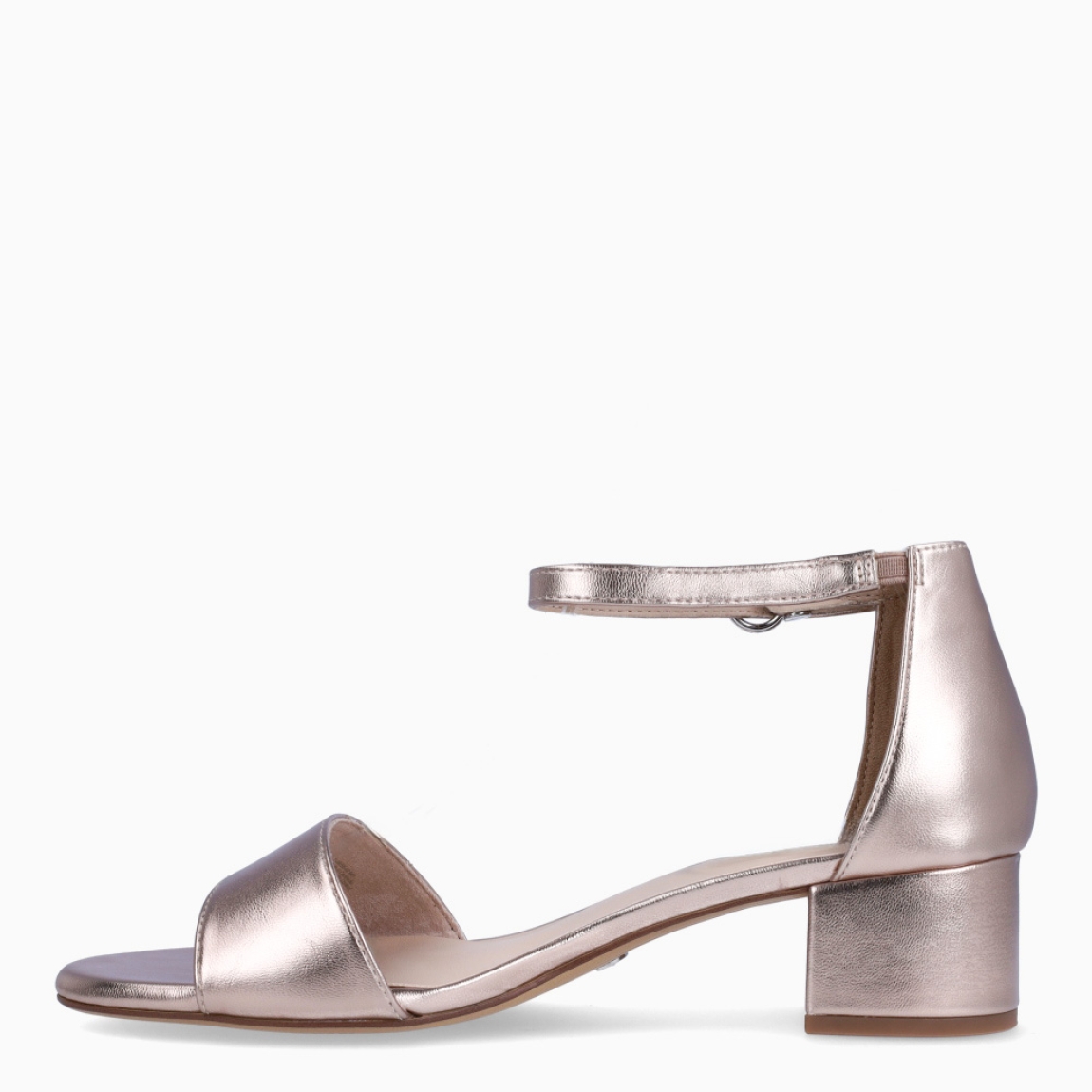 Sandalias de la marca Tamaris, modelo ANGELINA. Sandalias elaboradas en polipiel color oro con tira en pala. Interior en piel color nude y cierre de hebilla en tobillo. Sandalias Tamaris con tacón de 4cm de altura. Estas sandalias Tamaris ANGELINA son un complemento ideal para ti!