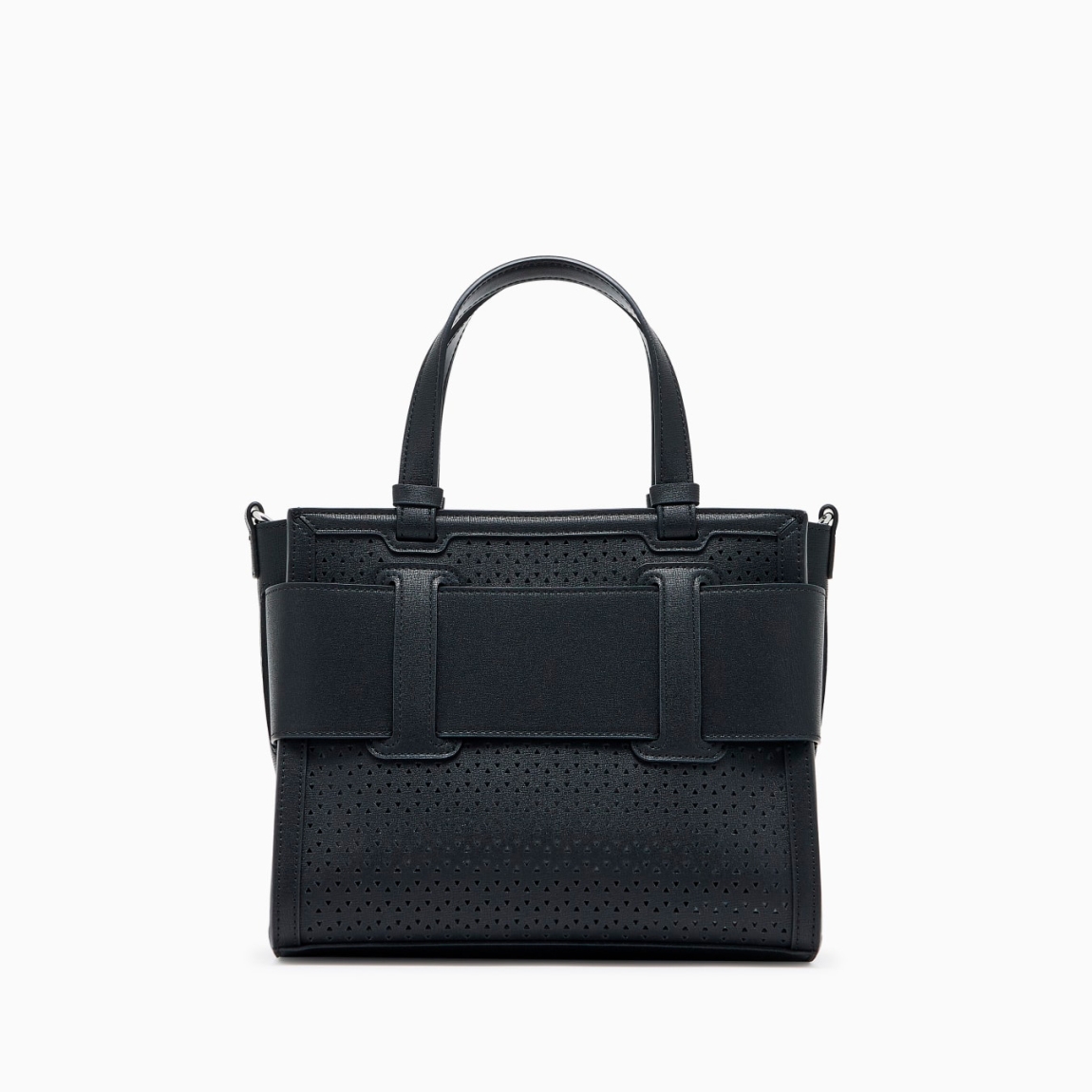 Bolso de la marca Armani Exchange, modelo URSULA. Bolso con diseño minimalista elaborado en piel con efecto troquelado color negro, y detalle de logotipo en parte frontal. Cierre con cremallera. Bolso perfecto para completar looks urbanos y sofisticados. La textura técnica del tejido le aporta un toque moderno y resistente, mientras que su gran capacidad lo hace ideal para afrontar el día con estilo y practicidad. Bolso Armani Exchange con amplio compartimento principal. Se puede llevar al hombro o en la mano. Bolso Amani Exchange URSULA, es un accesorio imprescindible para quienes aprecian la sencillez refinada. Medidas: alto 20cm y ancho 24cm.