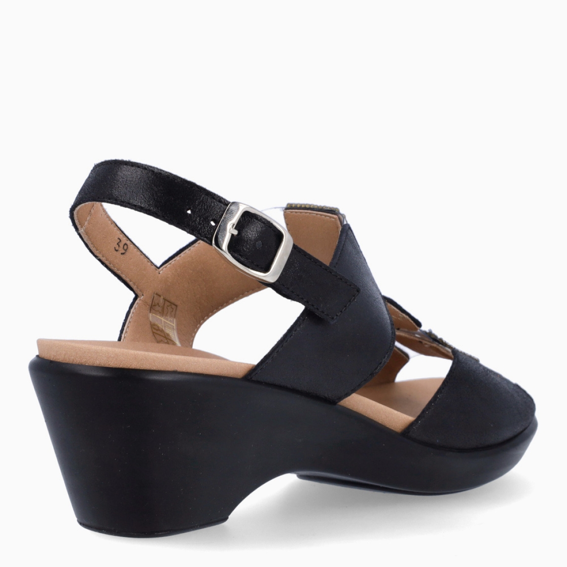 Sandalias de la marca PieSanto, modelo NIKITA. Exterior de las sandalias en piel color negro con detalle de brillantes en la pala. Interior de las sandalias en piel color marrón. Cierre de las sandalias PieSanto con hebilla en el tobillo y cuña de 6cm de altura. Estas sandalias PieSanto NIKITA son un complemento ligero y perfecto para esta temporada. No te puede faltar en el armario.