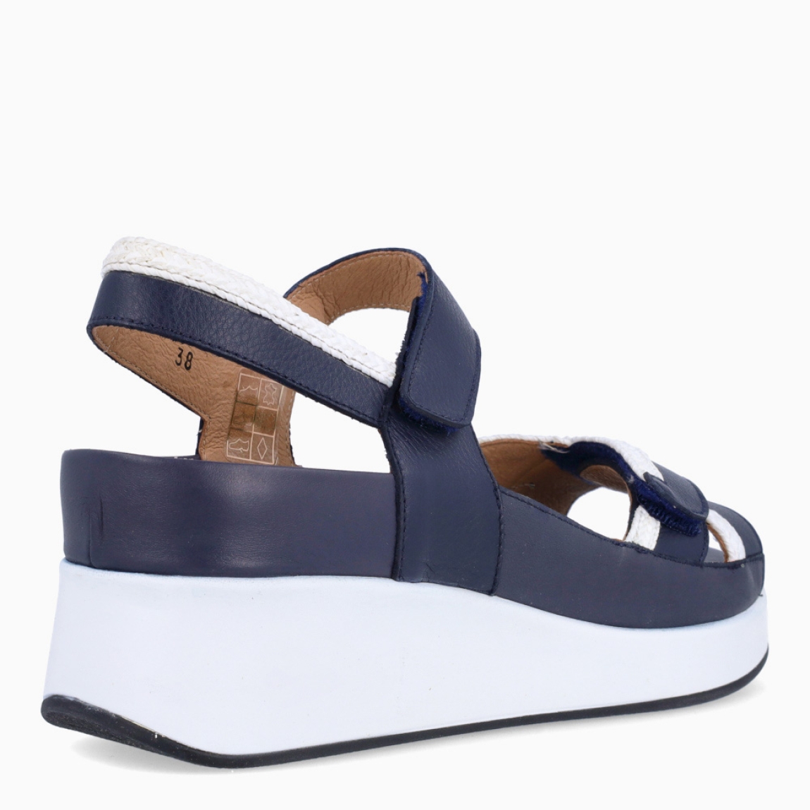 Sandalias de la marca Piesanto, modelo LONNA. Elaboradas en piel color azul marino con detalle en blanco y tiras cruzadas en pala. Interior con plantilla acolchada y extraíble para máxima comodidad. Suela con plataforma de 6cm de altura. Sandalias Piensanto LONNA, complemento ideal de comodidad para tu día a día!
