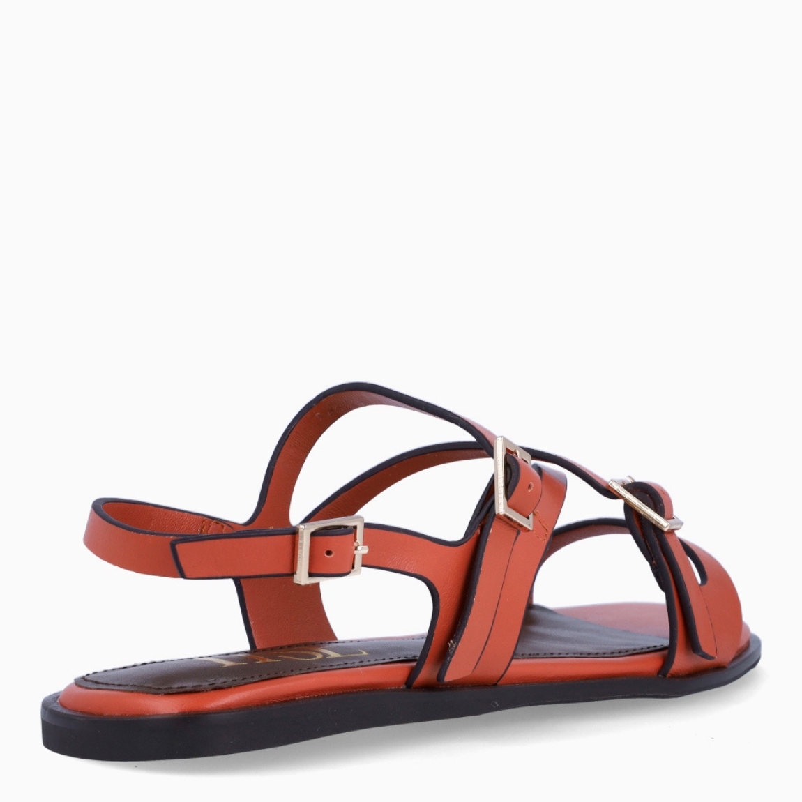 Sandalias de la marca Itse, modelo BELEN. Sandalias elaboradas en piel color naranja. Interior de sandalias en piel color marrón Sandalias con tiras cruzadas en pala y cierre con tres hebillas, dos en pala y una en tobillo. Sandas Itse con suela de goma plana. Estas sandalias Itse BELEN son ideales para ti!