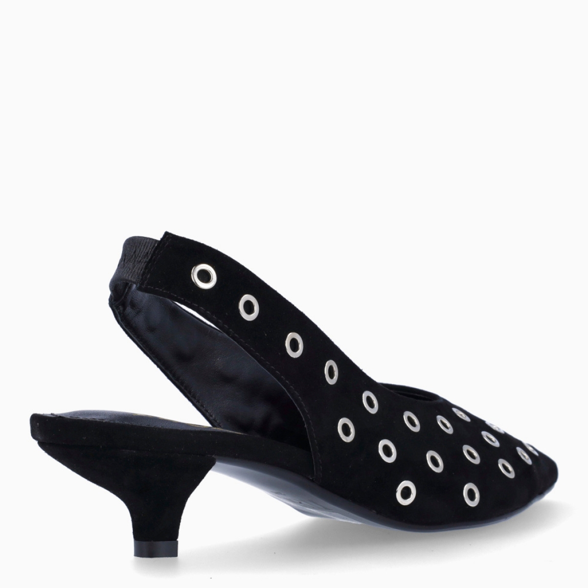 Salones de la marca Itse, modelo ZAFIR. Salones elaborados en ante color negro con tachuelas redondas por todo el calzado. Interior de salones en piel color negro. Salones con cierre de goma elástica en tobillo. Salones Itse con tacón de 3cm de altura. Estos salones Itse ZAFIR son ideales para ti!