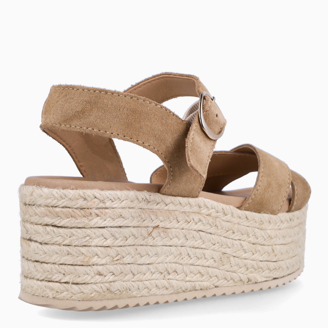 Sandalias de la marca Itse, modelo ROMEO. Elaboradas en ante color beig con tiras cruzadas en pala. Interior en piel color nude. Suela con plataforma de 6cm de altura. Estas sandalias Itse ROMEO son ideales para tu día a día!
