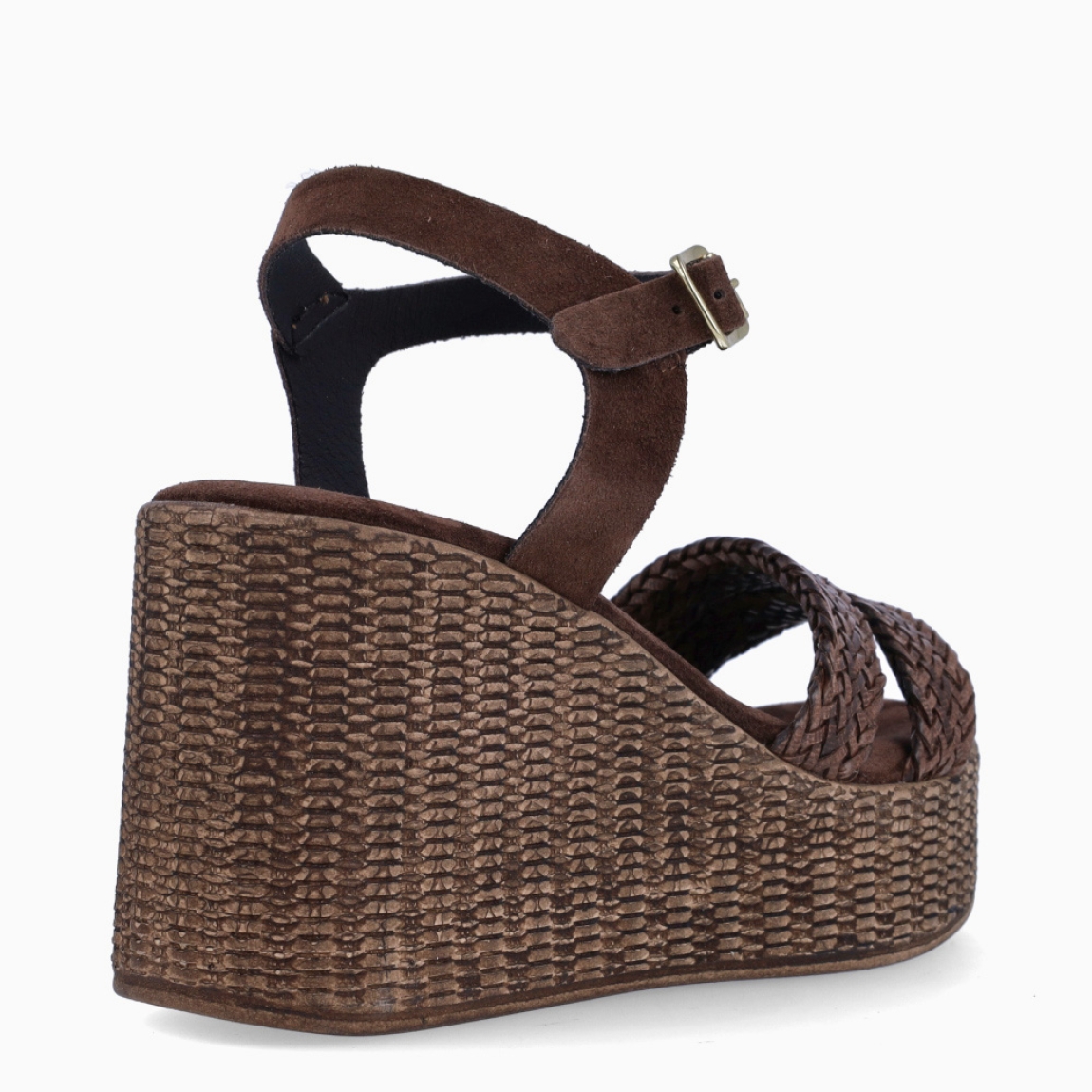 Sandalias de la marca Itse, modelo LYSA. Elaboradas en rafia trenzada color marrón. Interior en ante color marrón. Cierre de sandalias Itse con hebilla en tobillo y suela alta con cuña de 8cm de altura. Estas sandalias Itse LYSA son ideales en comodidad y estilo!