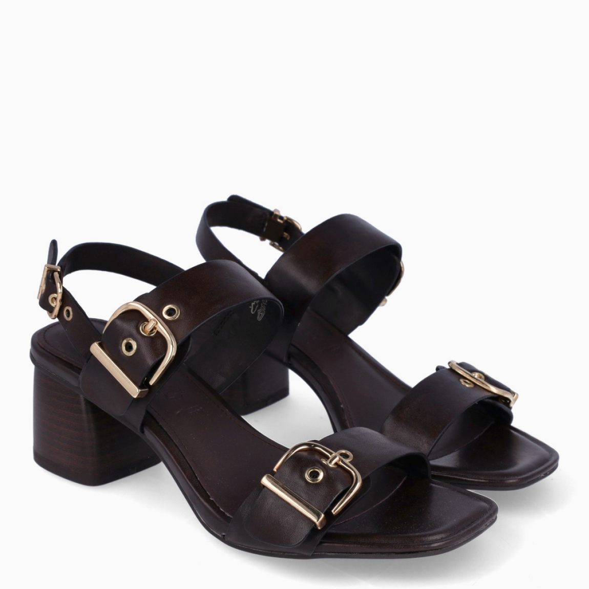Sandalias de la marca Tamaris, modelo LETY. Sandalias elaboradas en piel color marrón con tiras en pala con detalle de hebillas grandes. Interior en piel color marrón. Cierre de sandalias Tamaris con hebilla en talón. Suela con tacón de 5cm de altura. Estas sandalias Tamaris LETY son ideales para ti!