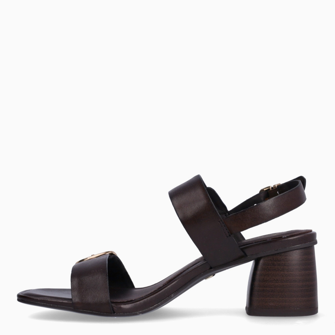 Sandalias de la marca Tamaris, modelo LETY. Sandalias elaboradas en piel color marrón con tiras en pala con detalle de hebillas grandes. Interior en piel color marrón. Cierre de sandalias Tamaris con hebilla en talón. Suela con tacón de 5cm de altura. Estas sandalias Tamaris LETY son ideales para ti!