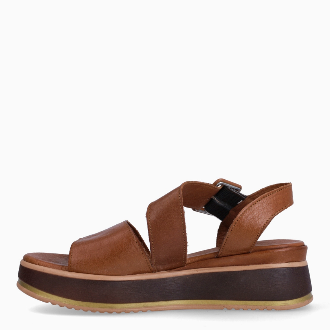 Sandalias de la marca Itse, modelo ROCIO. Elaboradas en piel color cuero con tiras en pala cruzadas. Interior en piel color cuero. Cierre de sandalias con hebilla en tobillo. Suela de goma con plataforma de 5cm de altura. Estas sandalias Itse ROCIO son un complemento ideal para ti!