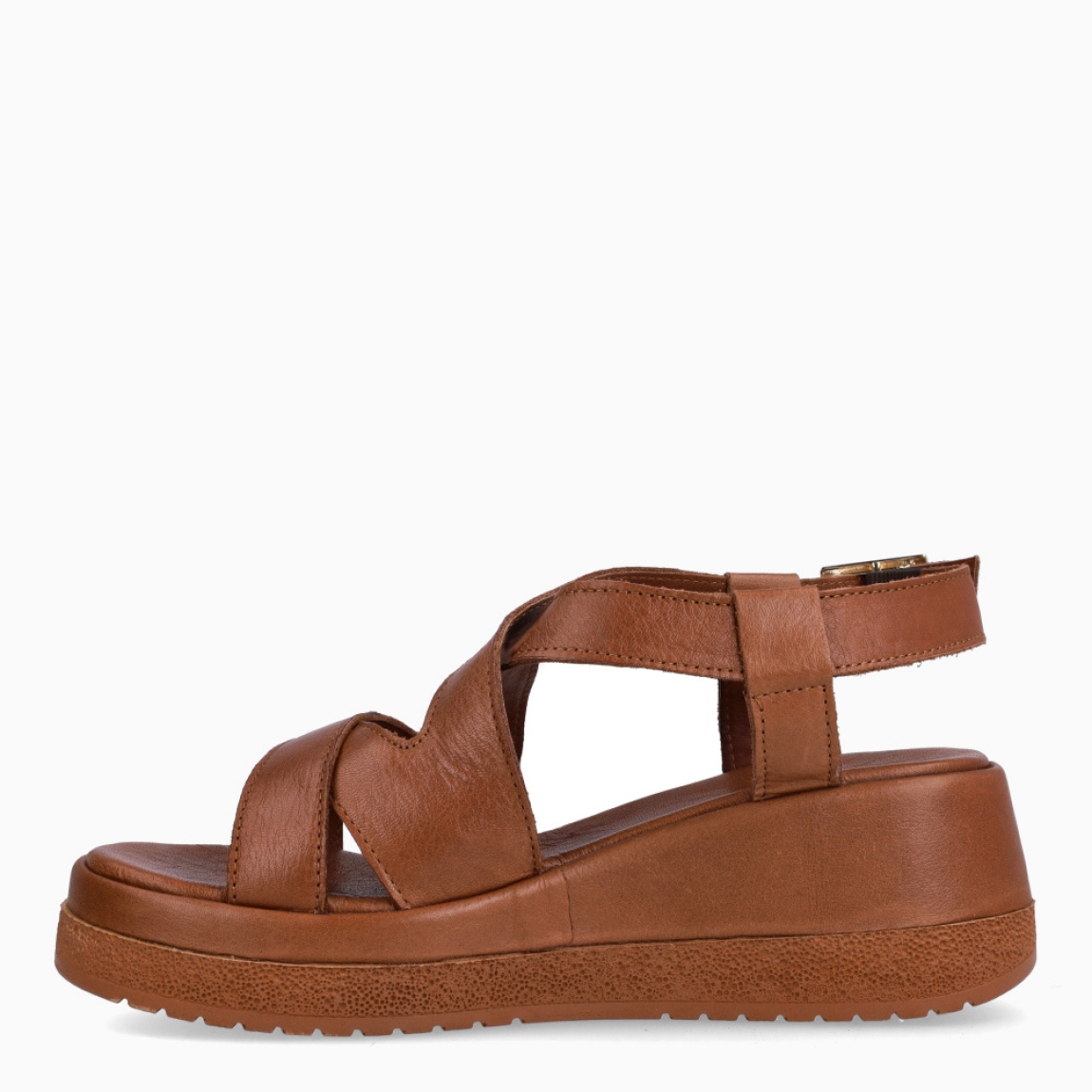 Sandalias de la marca Itse, modelo MIKAELA. Elaboradas en piel color cuero con tiras cruzadas en pala. Interior en piel color cuero con cierre de hebilla en tobillo. Suela con cuña de 6cm de altura. Estas sandalias Itse MIKAELA son unas clásicas, ideales en tu día a día esta temporada!