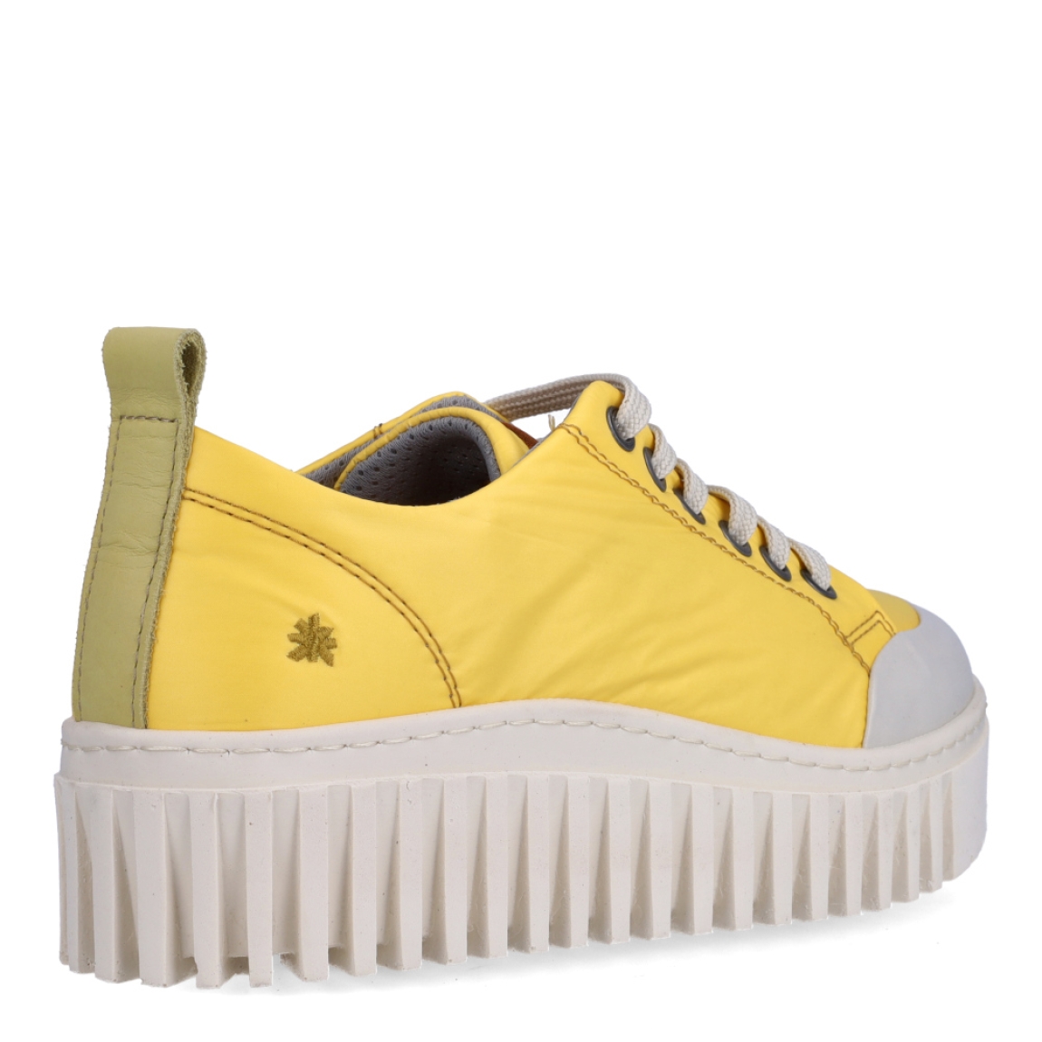 Deportivas de la marca Art, modelo BLASCO. Elaboradas en naylon de color verde militar. Deportivas Art con plantilla acolchada y extraíble para máxima comodidad. Cierre de las deportivas con cordones blancos. Deportivas Art con suela con plataforma dentada 3.5cm. Estas deportivas Art BLASCO son un complemento ideal para llevar en tu día a día esta temporada!