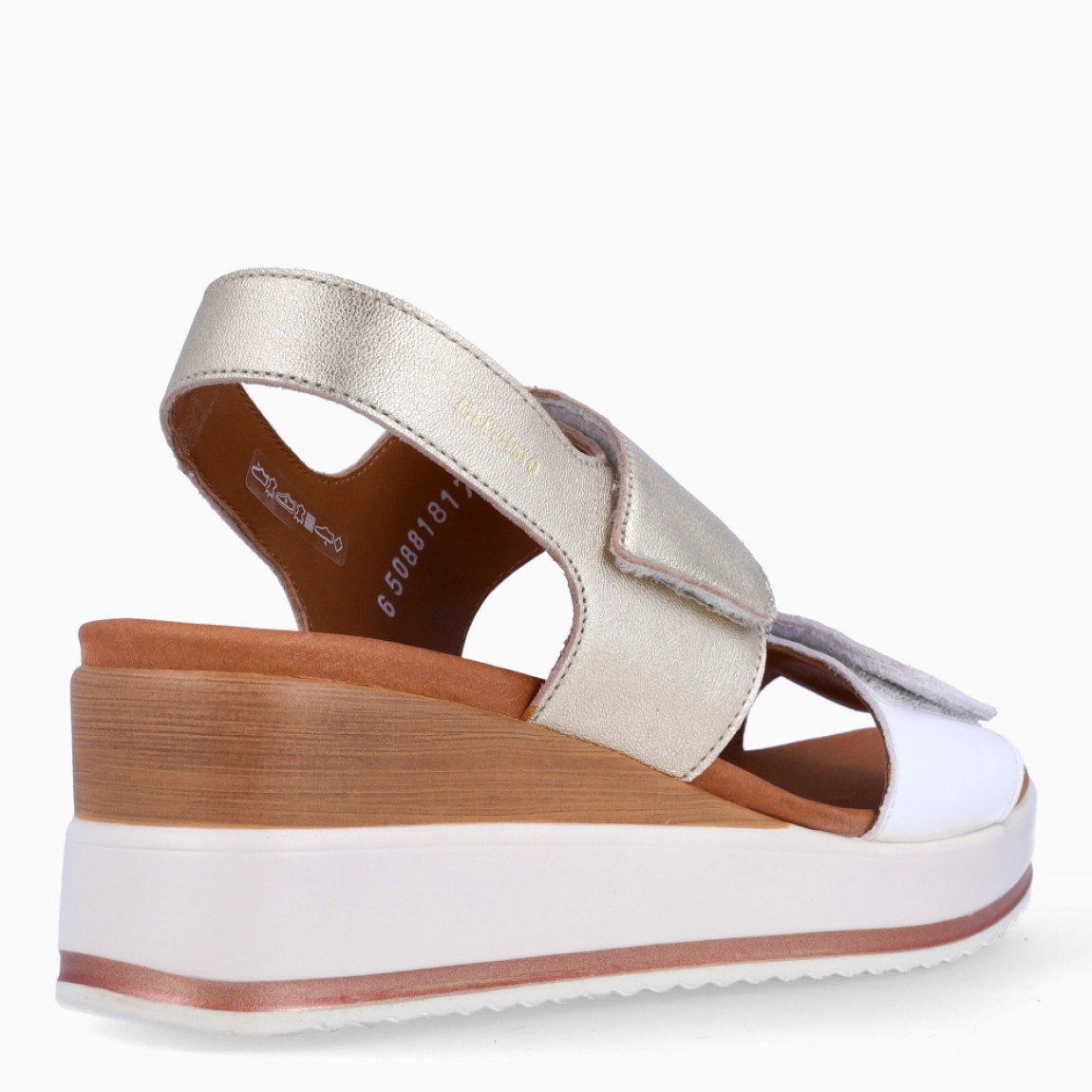 Sandalias de la marca Mephisto, modelo SWENA. Exterior en piel color blanco con detalle en dorado. Interior en piel color camel. Cierre con doble velcro en pala. Sandalias Mephisto con cuña de 6cm de alturas. Estas sandalias Mephisto SWENA son ideales para esta temporada, te darán la comodidad y estilo en tu día a día!