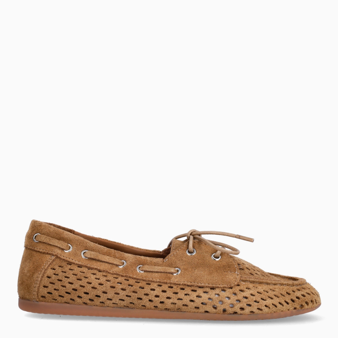 Mocasines transpirables de la marca Itse, modelo ALARA. Elaborados en ante color camel con efecto troquelado y cordones en pala. Interior en piel color camel. Suela de goma plana. Cierre con cordones. Mocasines transpirables Itse ALARA son un complemento clásico, e ideal para la comodidad de tu día a día!