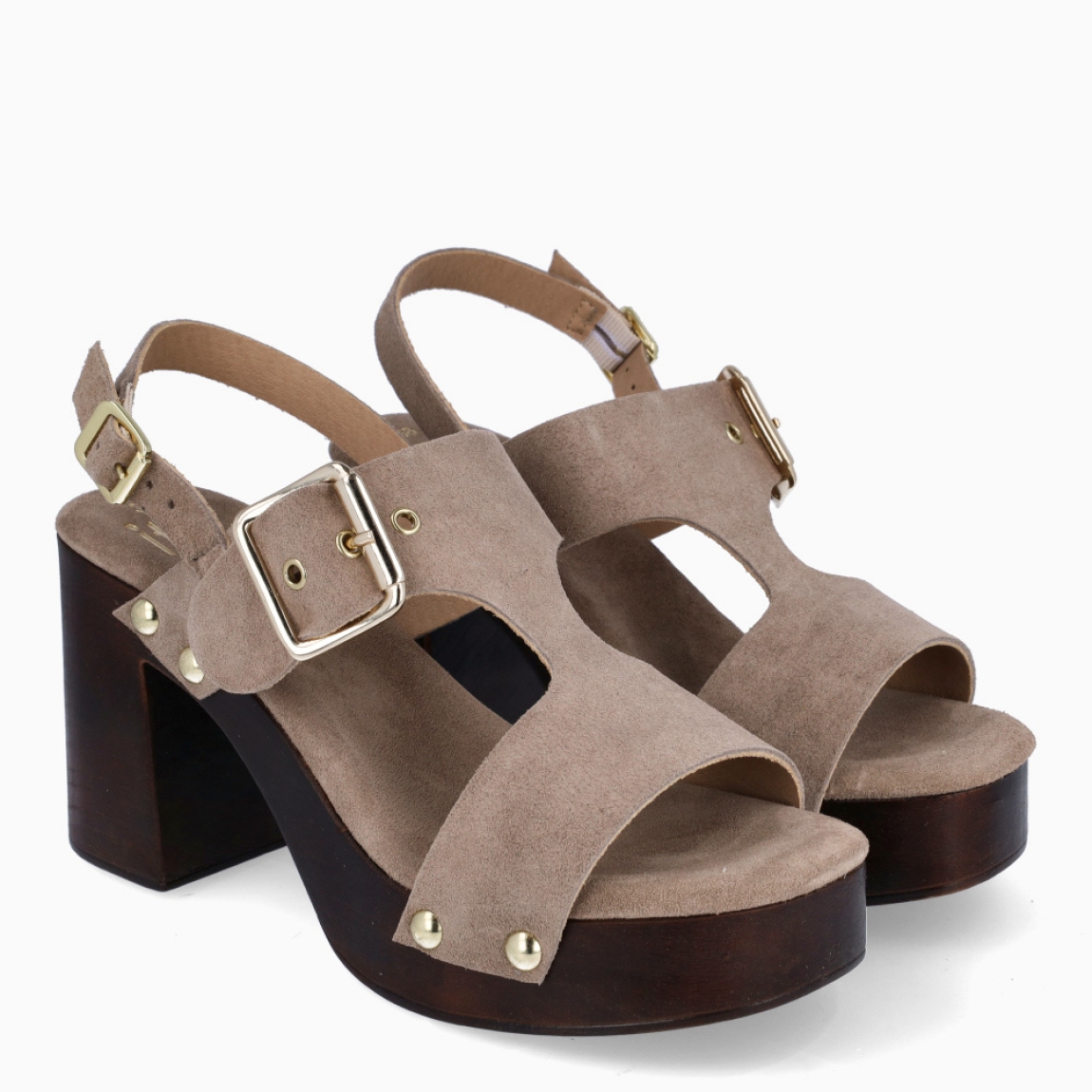 Sandalias de la marca Itse, modelo CETARA. Elaboradas en ante color taupe con hebilla grande en pala. Interior en ante color taupe. Cierre de sandalias Itse con hebilla en tobillo y suela con tacón de 9cm de altura. Estas sandalias Itse CETARA son ideales para ti!