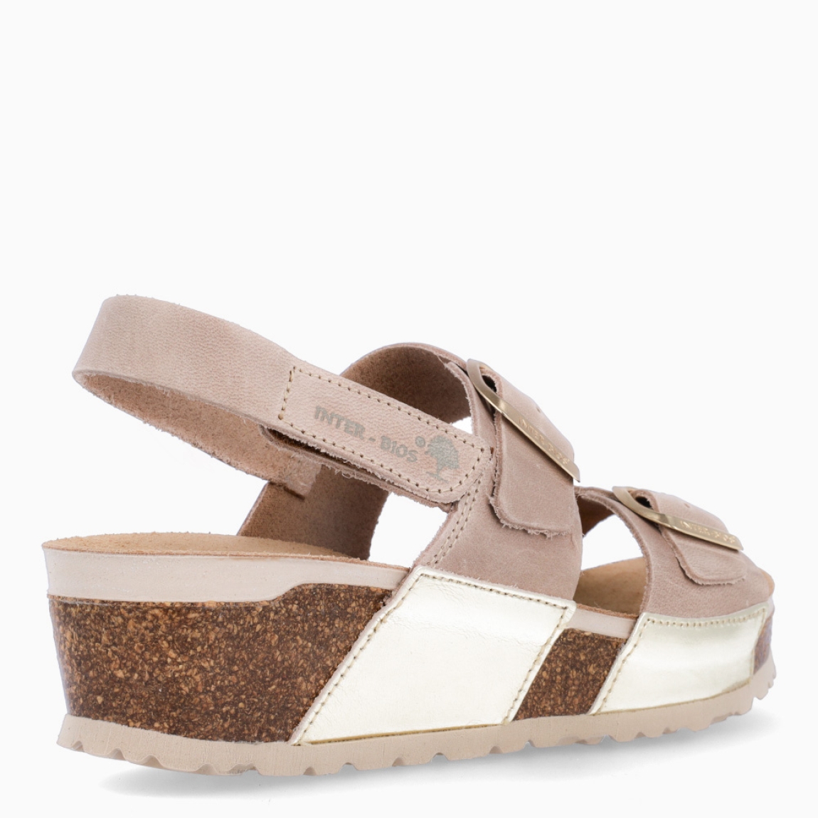 Sandalias de la marca Inter Bios, modelo LINA. Sandalias elaboradas en piel color taupe. Cierre de las sandalias con doble hebilla en pala y velcro en el talón. Sandalias con cuña de 5cm de altura. Estas sandalias Inter Bios es un esencial para tus looks de temporada, si deseas disfrurae de una comodidad máxima en tu día a día.