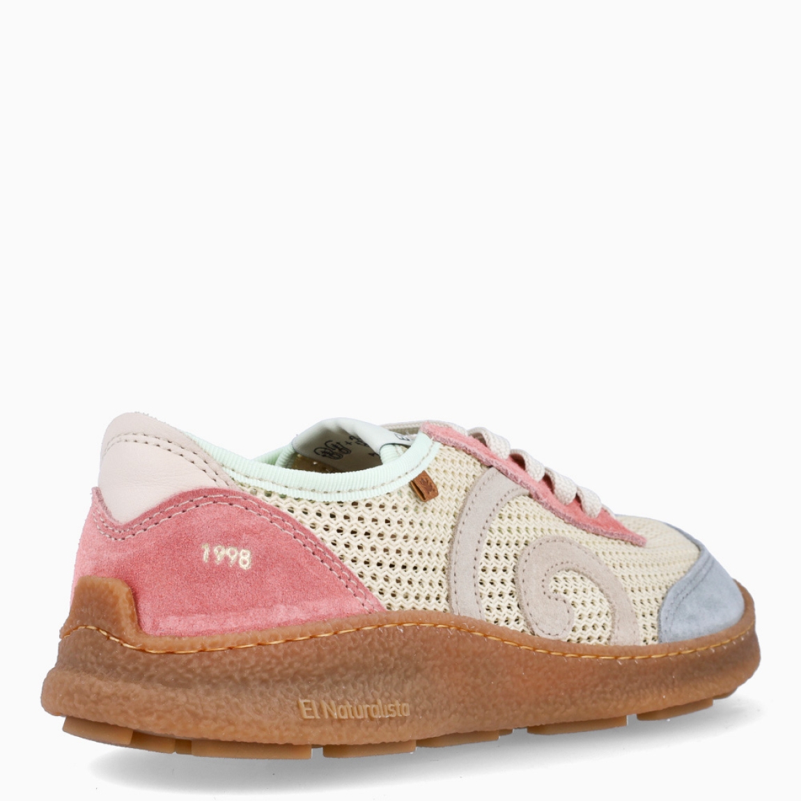 Deportivas de la marca El Naturalista, modelo OLIVER. Deportivas elaboradas en naylon multicolor, entre rosa, azul y beig, con detalle de logo en parte exterior y efecto troquelado. Interior en piel. Cierre de deportivas El Naturalista con cordones y suela de goma plana. Estas deportivas El Naturalista OLIVER tiene un diseño ligero y flexible que ofrece una experiencia barefoot con cada movimiento! Ideal para tu día a día!