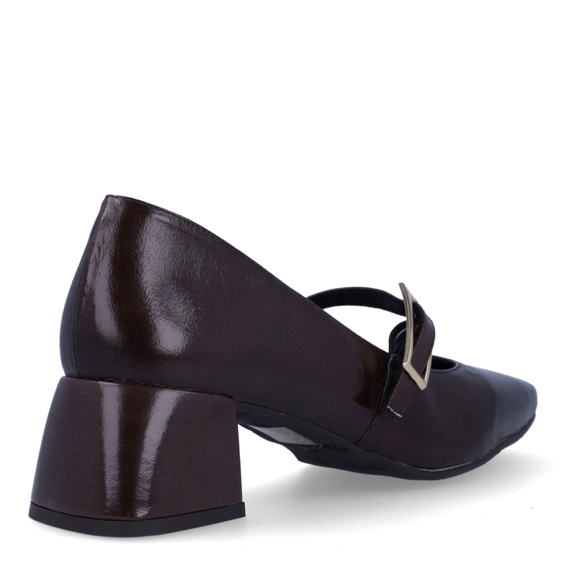 Merceditas de la marca Itse, modelo BRISE. Exterior en piel color marrón oscuro con punta cuadrada. Interior en piel negro. Cierre con hebilla en pala. Suela con tacón de 4cm. Estas merceditas Itse BRISE son unas clásicas, ideales para estilizar todos tus looks de temporada!