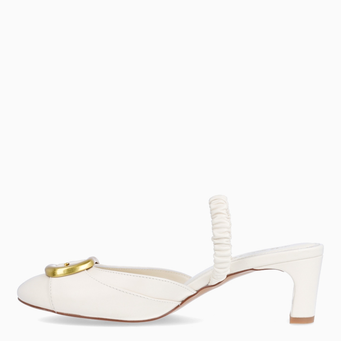 Salones destalonados de la marca Ines Palliser, modelo NICO. Exterior en piel color negro con punta redonda y detalle de hebilla color dorado en pala. Interior en piel color blanco. Salones con tacón de 5cm de altura. Estos salones Ines Palliser NICO son unas clásicas, ideales para usar tanto como salones o muler darle el look de elegancia y comodidad a tus looks!