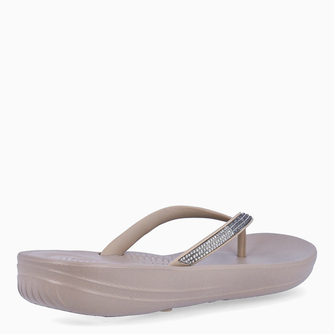 Sandalias de la marca Fitflop, modelo IQUSHION. Exterior elaborado en neopreno color gris con brillantes en pala. Interior en piel color gris. Suela plana de goma. Estas sandalias Fitflop IQUSHION son ideales para esta temporada!