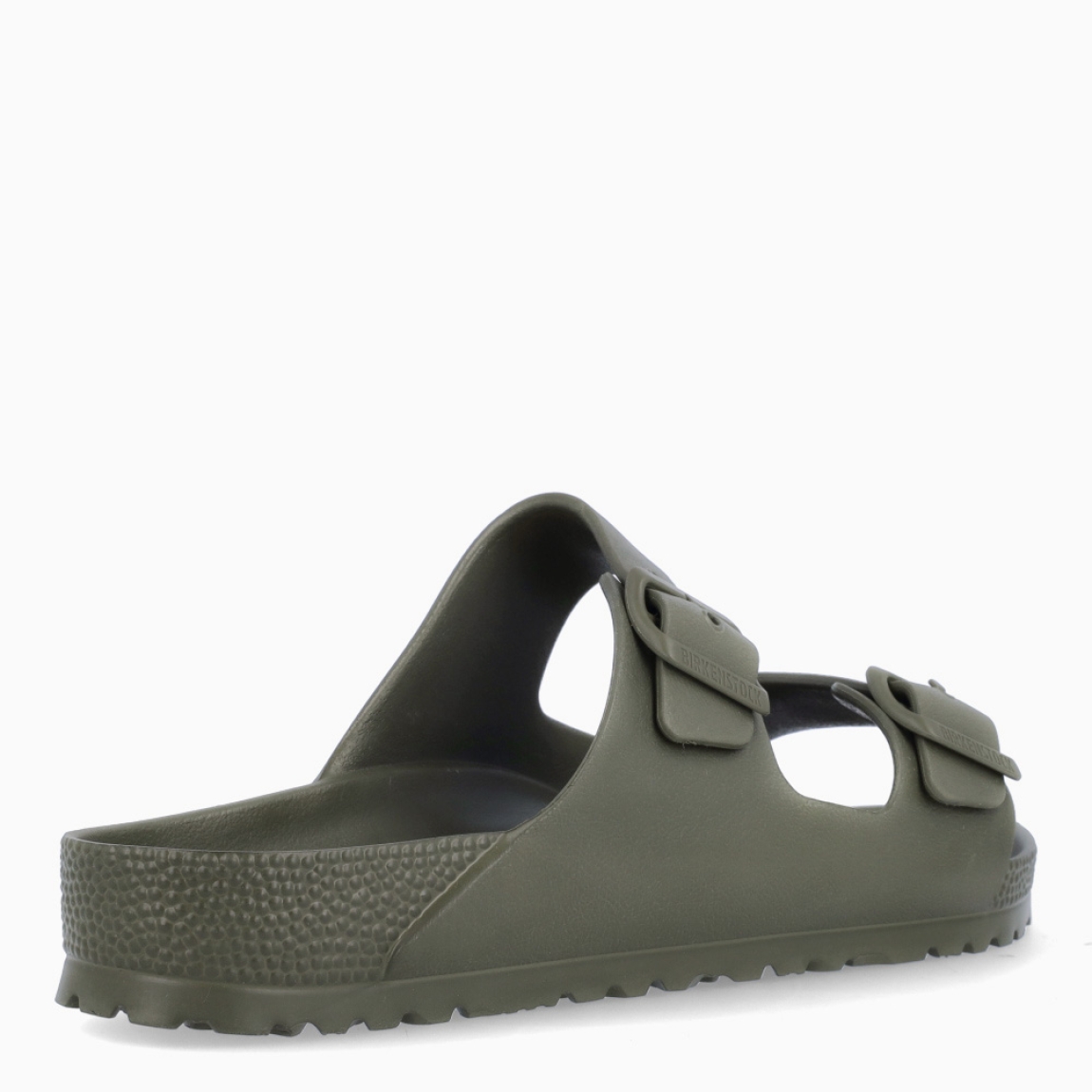 Sandalias de la marca Birkenstock, modelo ARIZONA EVA. Sandalias elaboradas en neopreno color verde de alta calidad. Cierre de las sandalias con doble hebilla en pala y empeine. Suela plana de goma. Estas sandalias Birkenstockl ARIZONA EVA son ligeras, resistentes al agua y te ofrece la mejor comodidad que necesitas para esta temporada.